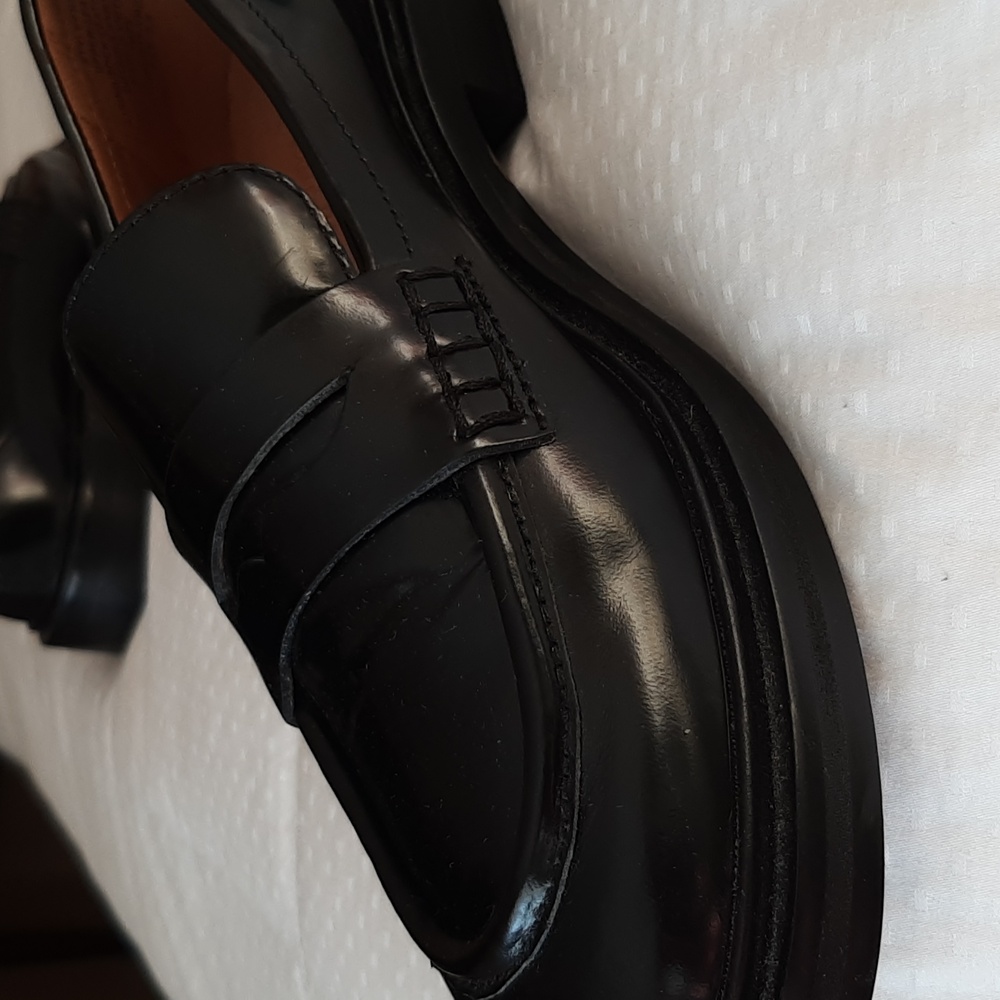 Madewell Black Leather Loafers - Picture 11 of 11